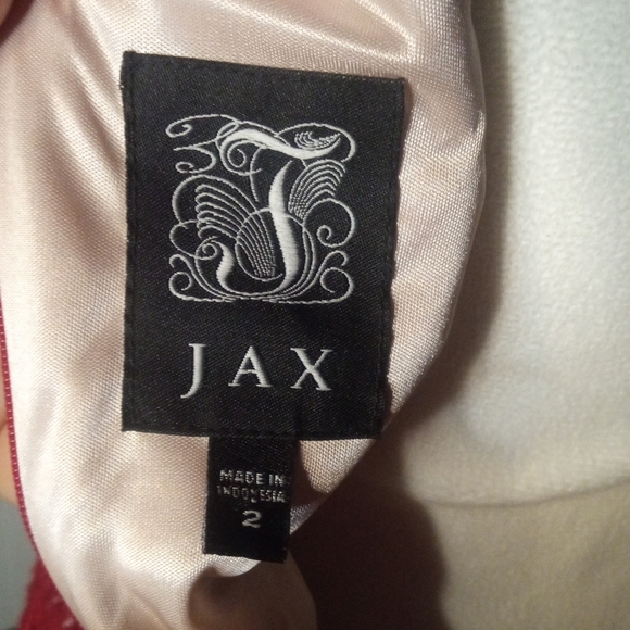 Jax Red Nude Short Sleeve Illusion Eyelash Lace Fitted Sheath Dress Size 2 - Picture 10 of 11